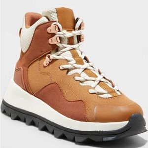 Universal Thread Women's Lace-Up Boots - Brown and Cream